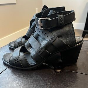 SOREL size 10 never worn